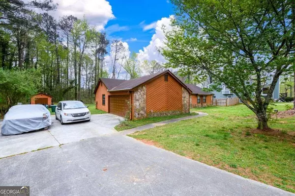 Stone Mountain, GA 30087,5228 Rockbridge