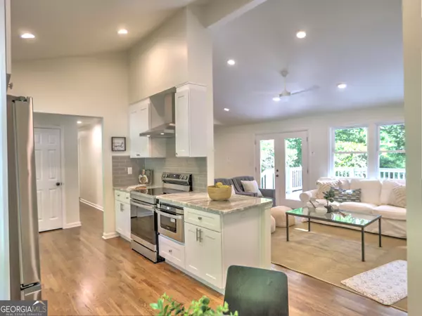 Sandy Springs, GA 30328,355 Brook DR