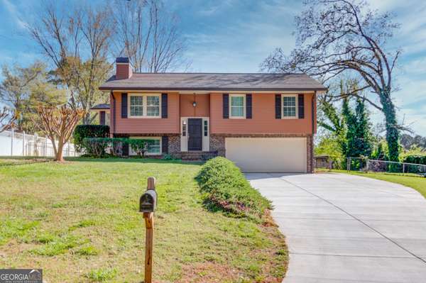 6319 Laurelwood TRL,  Flowery Branch,  GA 30542