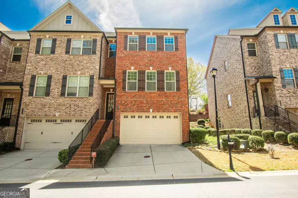Peachtree Corners, GA 30092,5900 Norfolk Chase RD