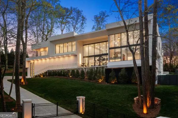 4390 Paran PL, Atlanta, GA 30327