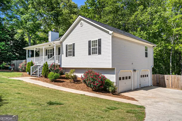 Jasper, GA 30143,93 Black Walnut DR