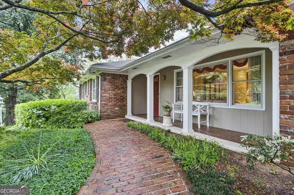 Atlanta, GA 30342,255 Beachland DR