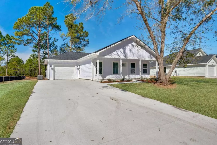 1647 Ashantilly DR, Darien, GA 31305