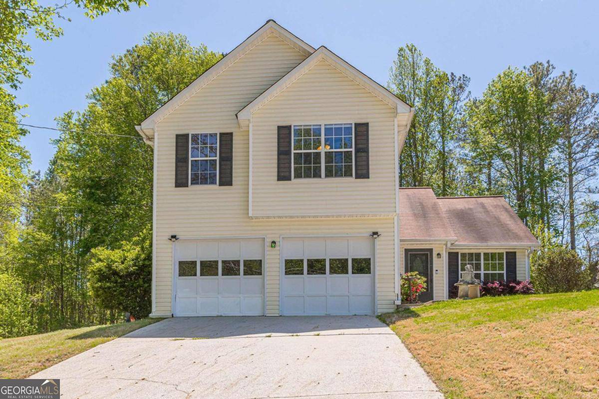 36 Carrie DR, Dallas, GA 30157