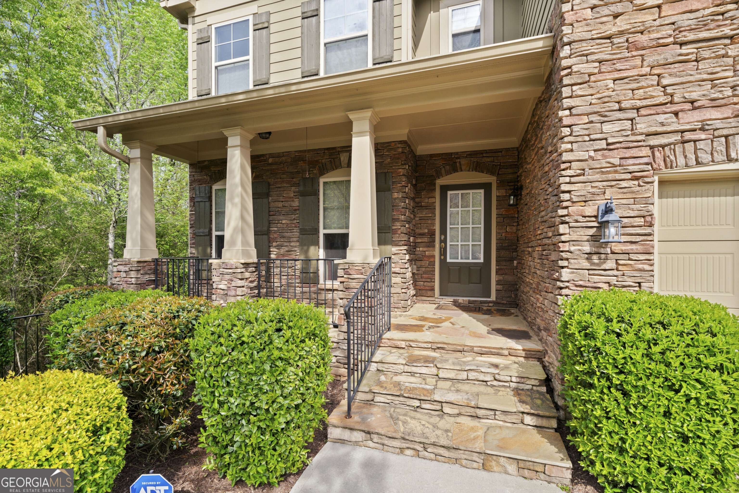 Alpharetta, GA 30004,555 Montgomery AVE