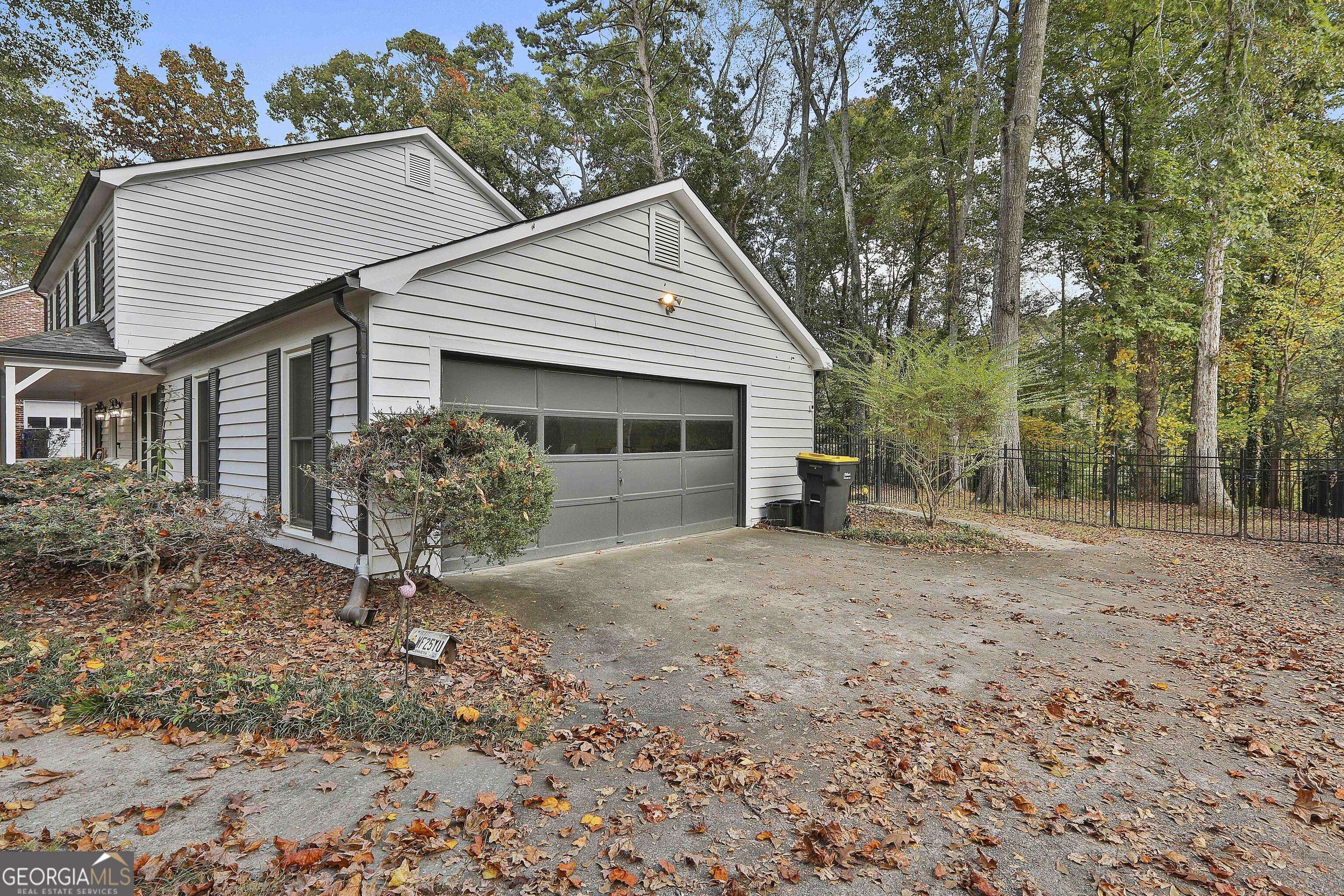 Peachtree City, GA 30269,113 Lakeside DR