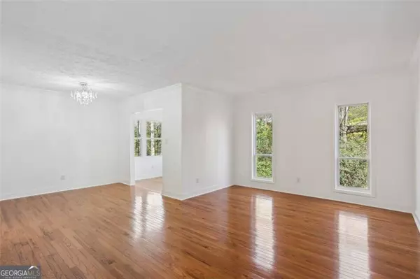 Sandy Springs, GA 30342,5159 Roswell RD #4
