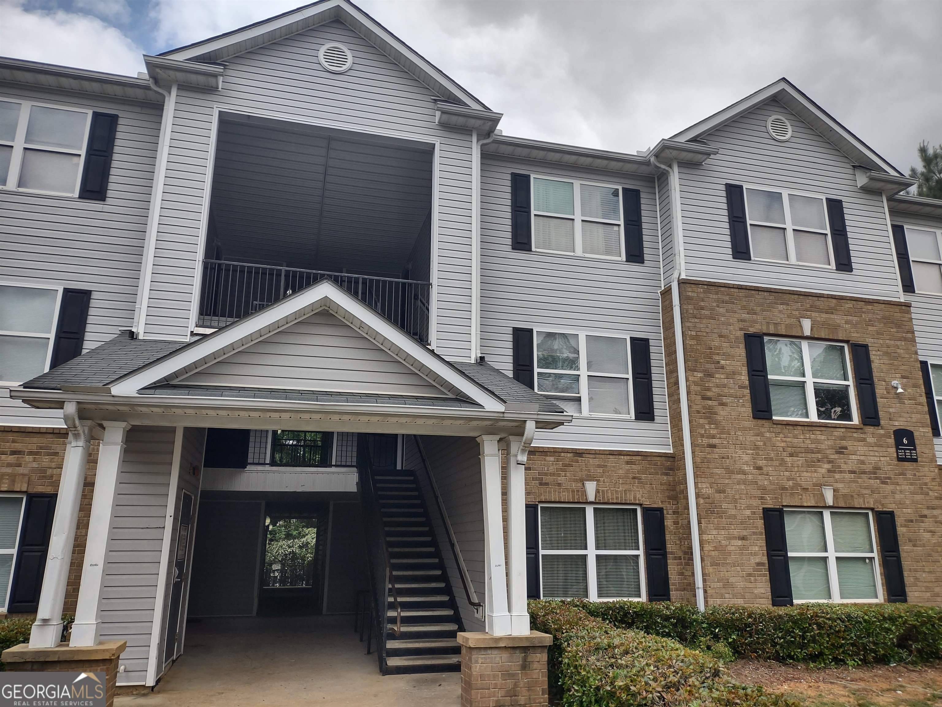 6304 Fairington Ridge CIR, Lithonia, GA 30038