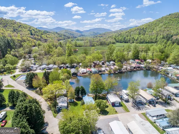 Hiawassee, GA 30546,4241 Riverbank