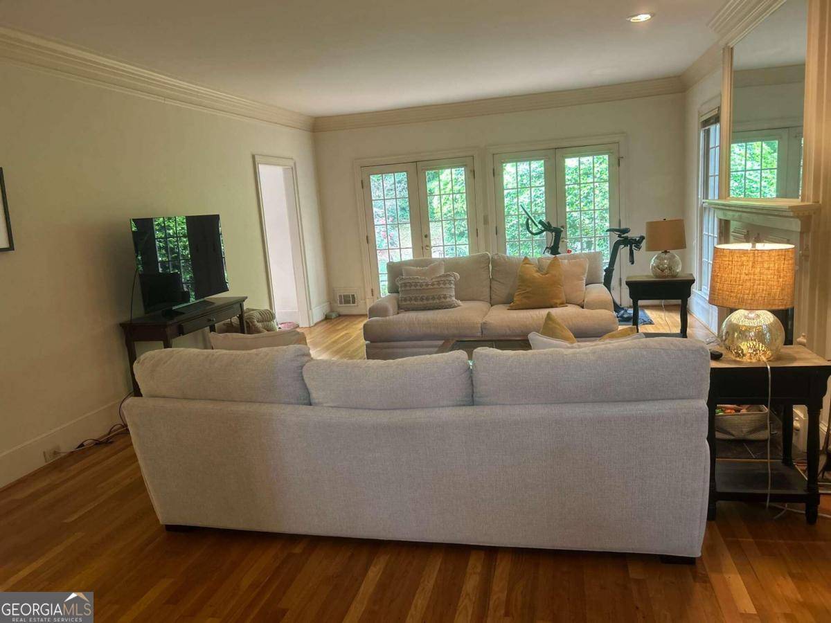 Atlanta, GA 30342,475 Ivy Park LN NE