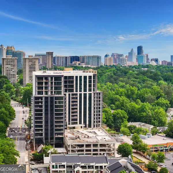 2425 Peachtree, Atlanta, GA 30305