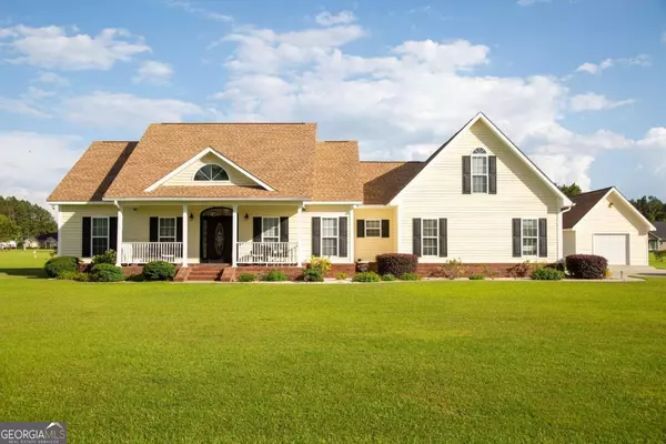 1311 Whitney Lake RD, Blackshear, GA 31516