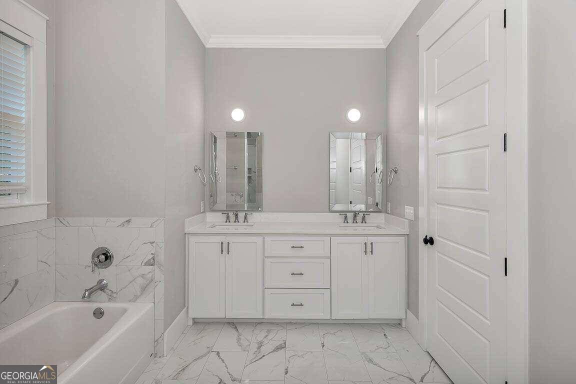 St. Simons, GA 31522,214 Peachtree ST