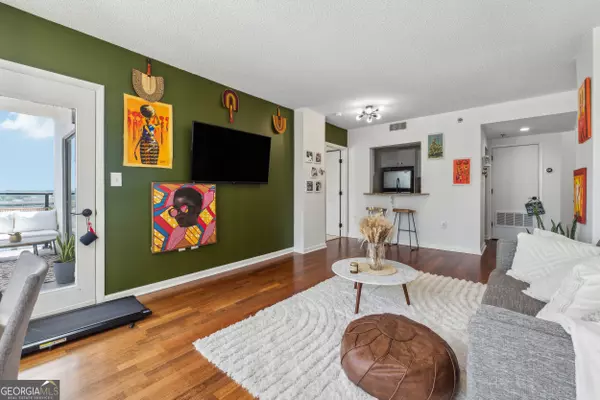 Atlanta, GA 30309,1280 W Peachtree ST NW #2512