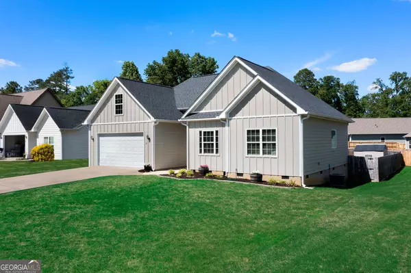 Rome, GA 30165,11 Applewood DR NE