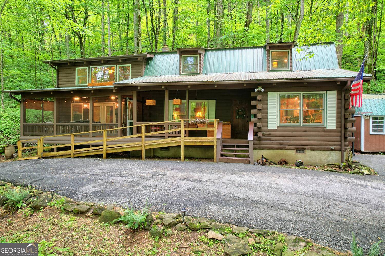 Rabun Gap, GA 30568,14 Windsong LN