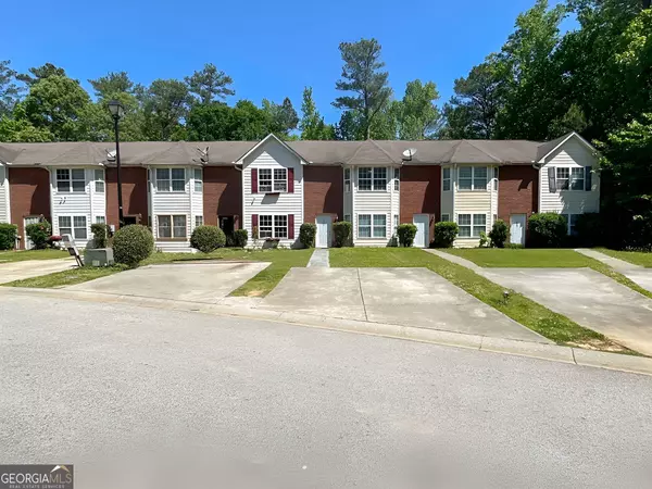 5562 Pineridge, Forest Park, GA 30297