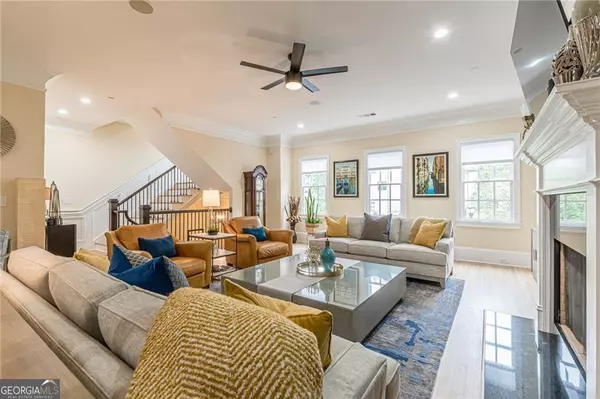 Atlanta, GA 30326,3475 Roxboro RD NE #2