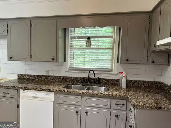Elberton, GA 30635,1231 Robinwood LN