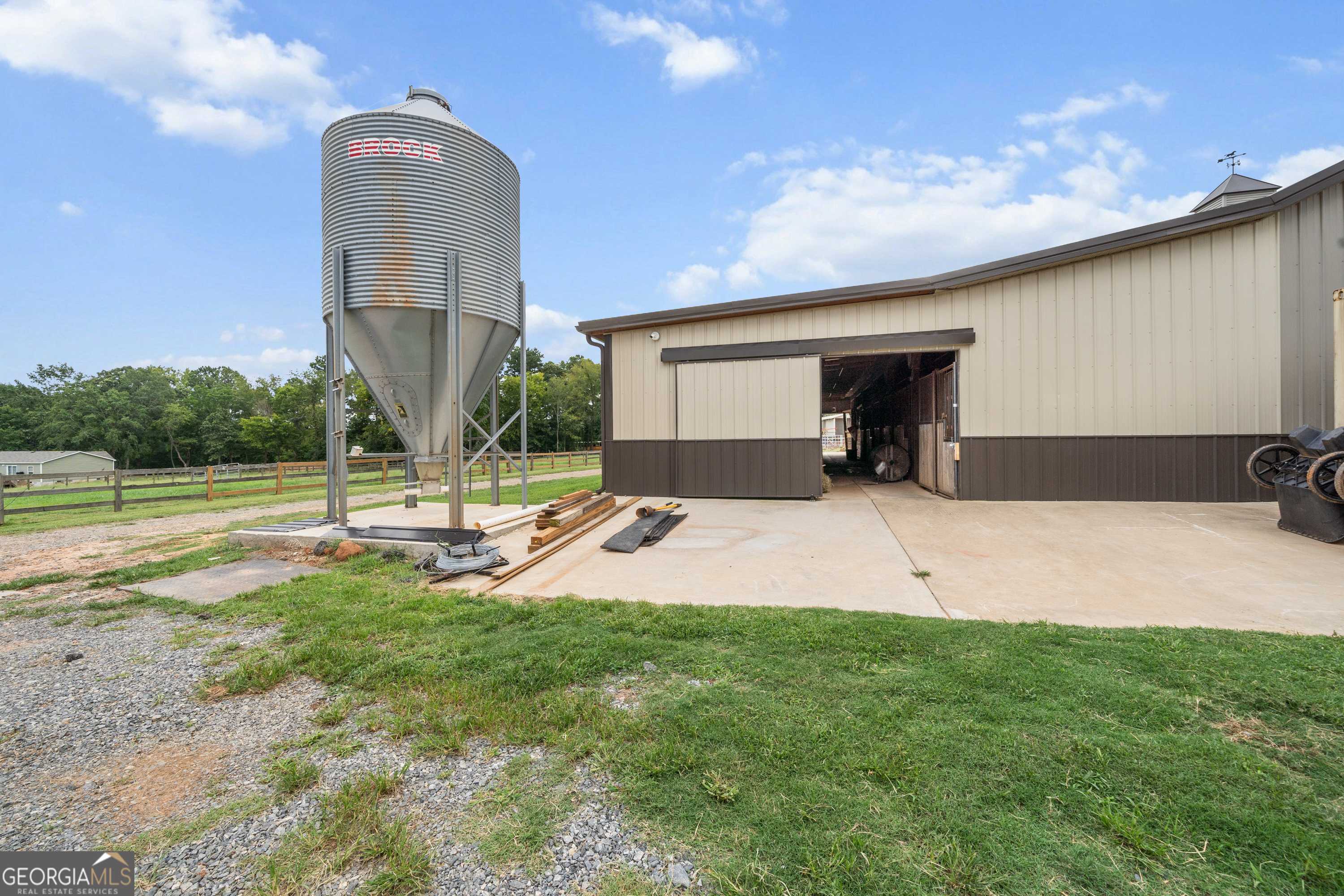Milledgeville, GA 31061,182 Corral RD