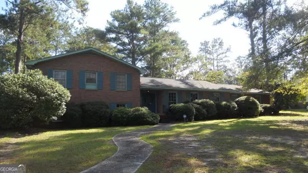 1107 Victoria, Dublin, GA 31021