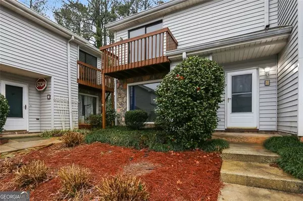 5 Fairway, Kennesaw, GA 30144