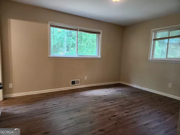 Atlanta, GA 30344,2674 Bryant DR