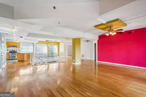 587 Virginia,  Atlanta,  GA 30306