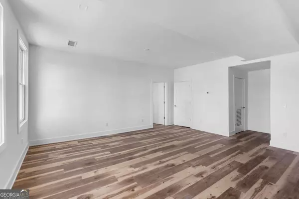 Atlanta, GA 30305,2909 Peachtree RD NE #202
