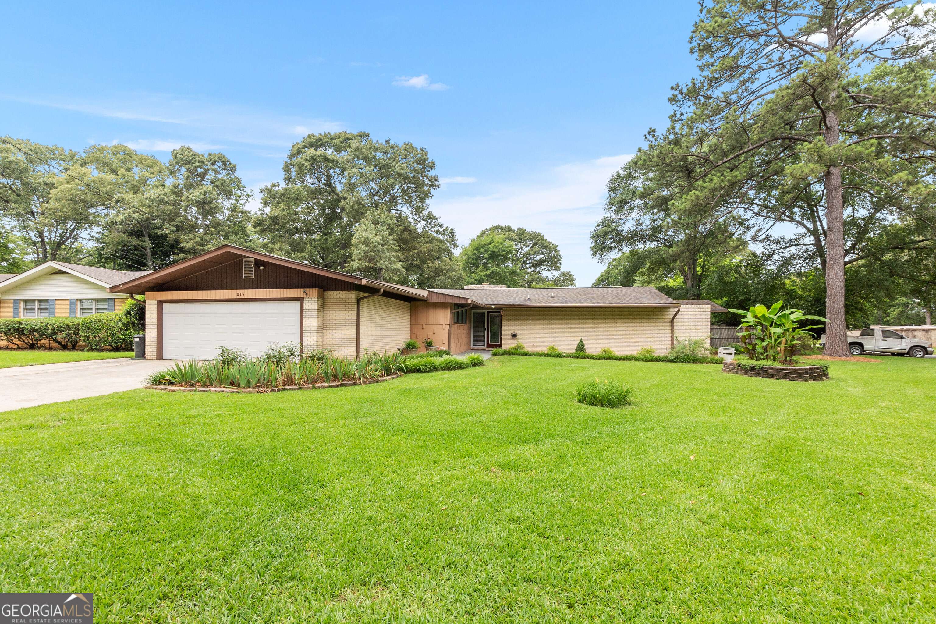 217 Ridgeland DR, Warner Robins, GA 31093