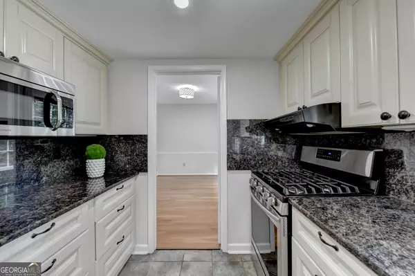 Stone Mountain, GA 30087,5664 SEVILLE LN