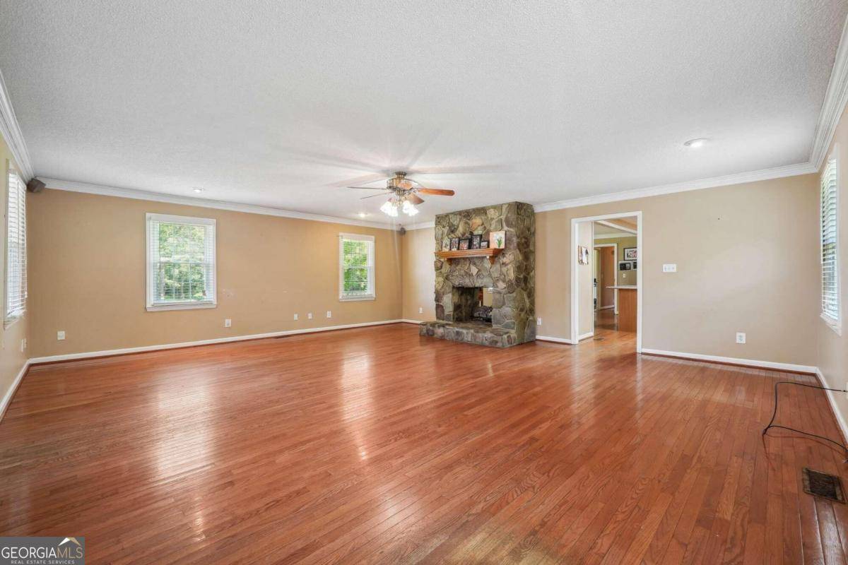 Aragon, GA 30104,819 N Bellview RD