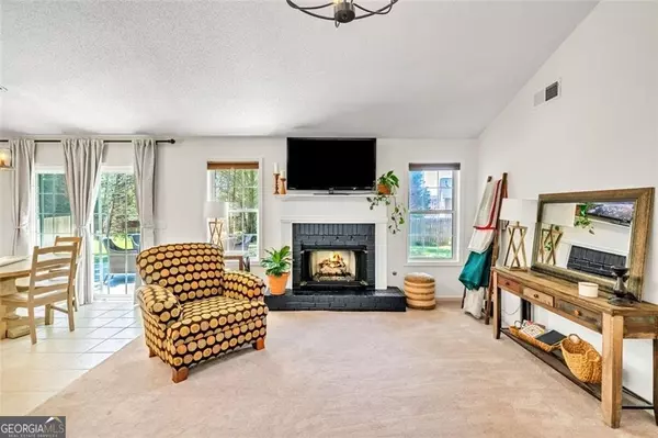 Marietta, GA 30064,393 Silverthorn DR NW