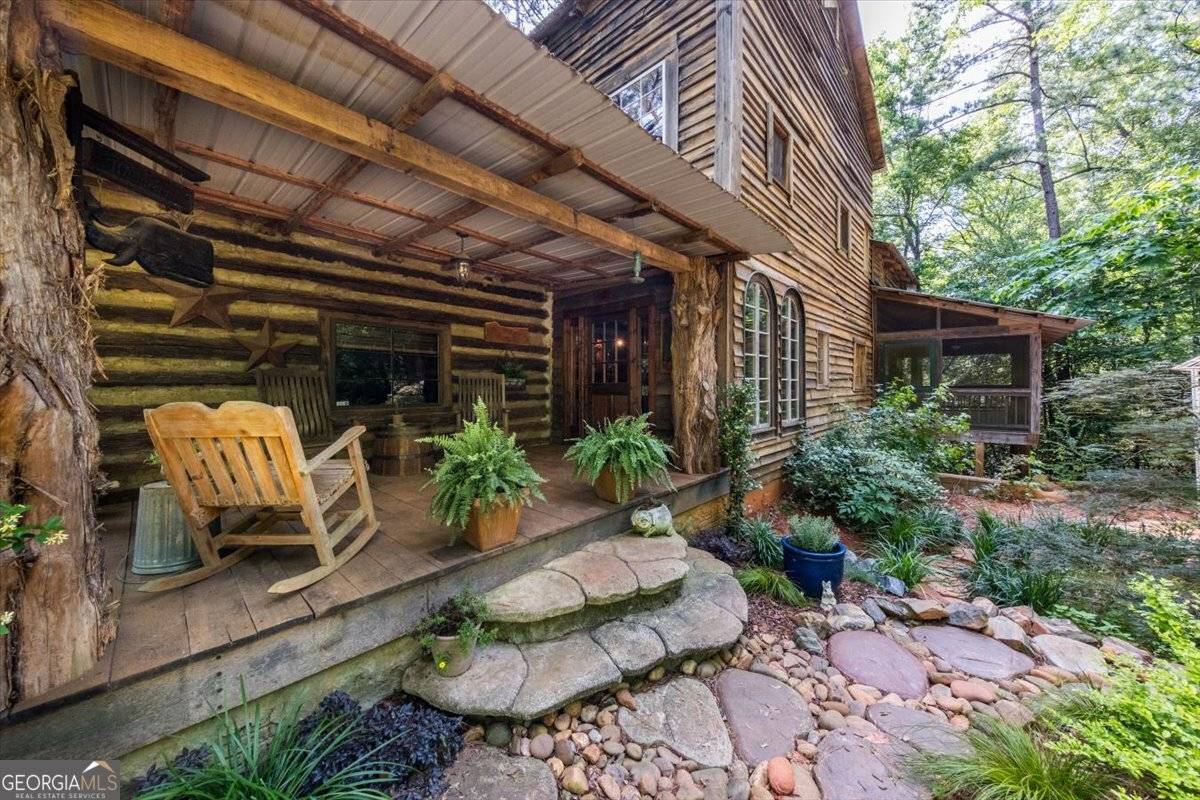 228 Pine Grove Church RD, Forsyth, GA 31029