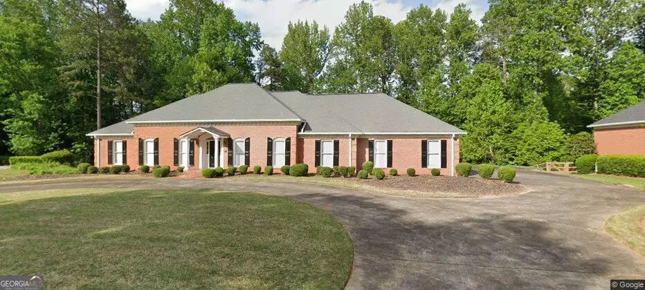 1025 Brooksglen, Roswell, GA 30075