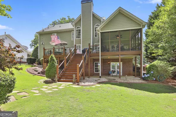 Newnan, GA 30265,895 White Oak DR