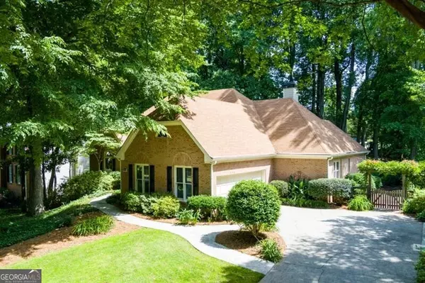 Alpharetta, GA 30004,12425 Crabapple Chase