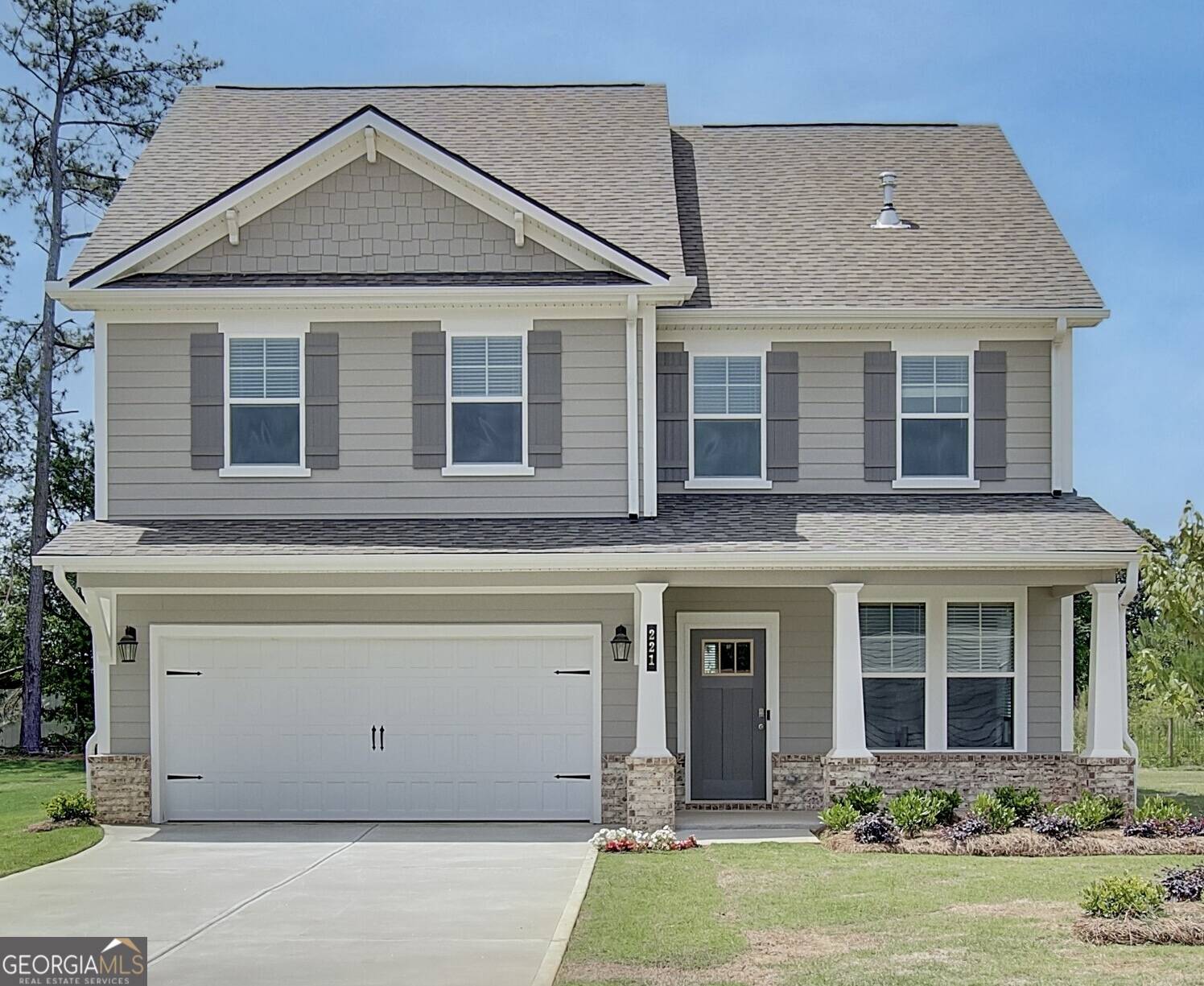 221 Arnewood CIR, Mcdonough, GA 30253