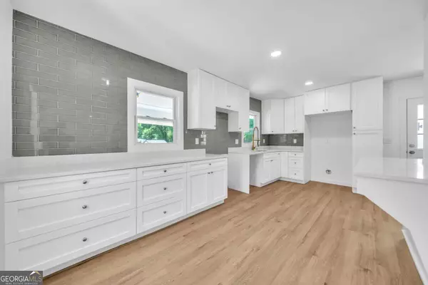 Atlanta, GA 30331,2287 Pemberton RD SW