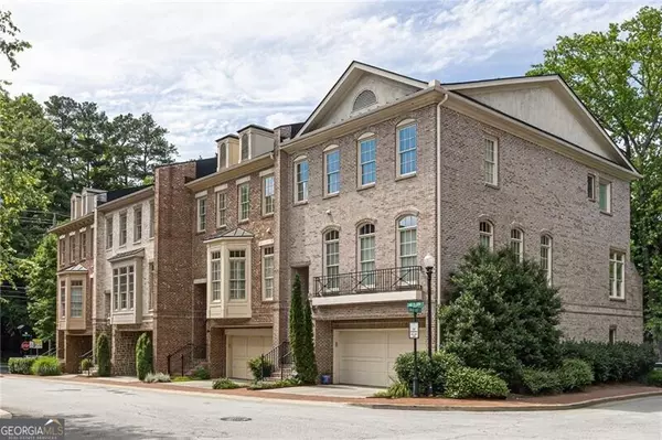 8 Candler Grove CT,  Decatur,  GA 30030