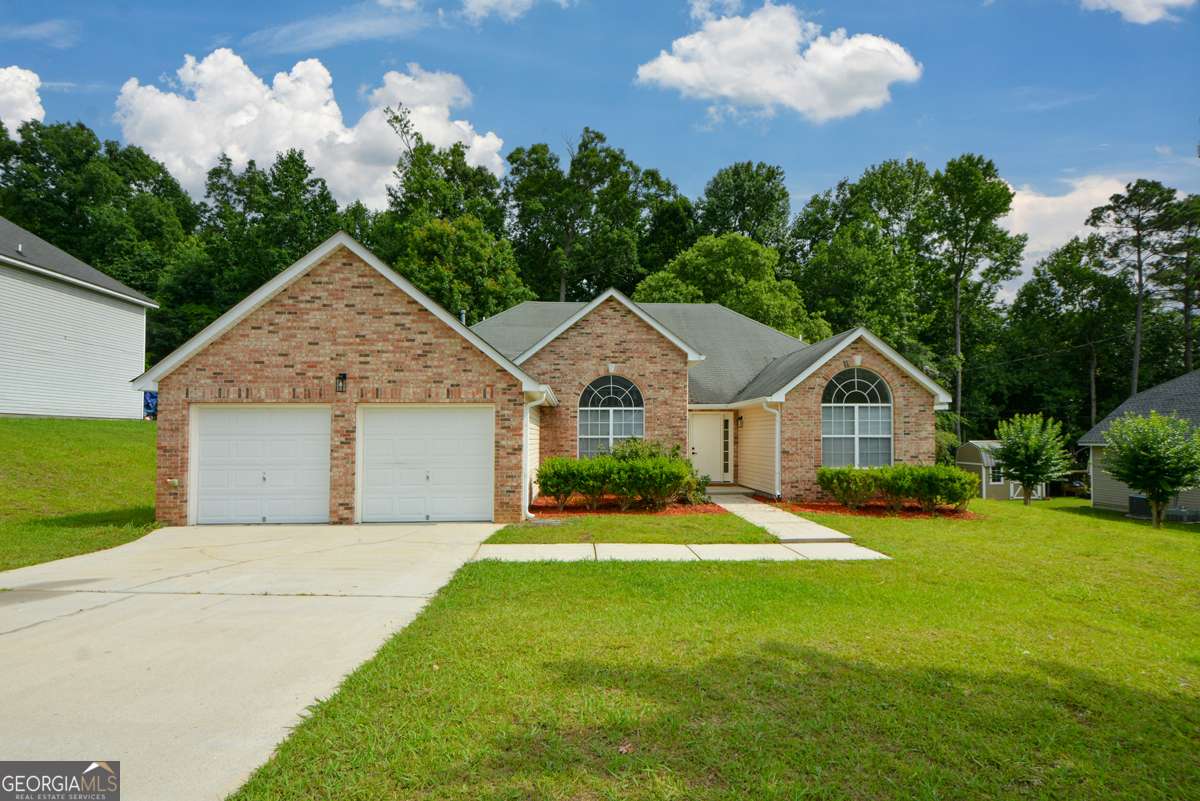 3944 Smithfield TRL, Ellenwood, GA 30294