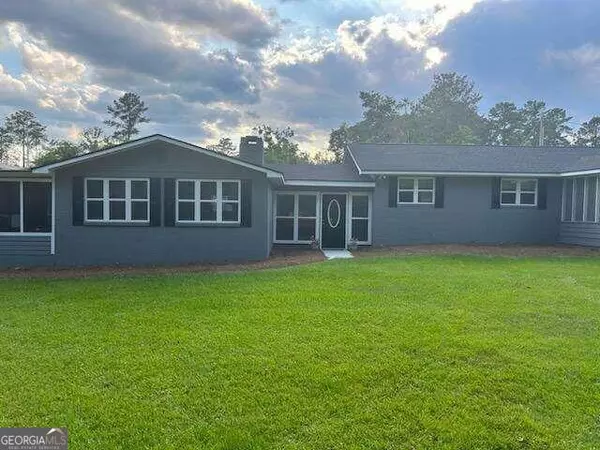 1758 Eason Bluff RD, Baxley, GA 31513