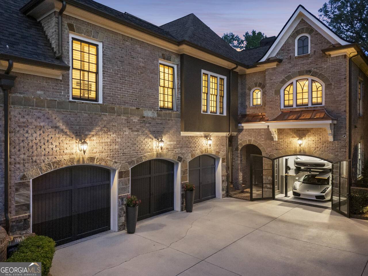 Alpharetta, GA 30004,2985 Manor Bridge DR