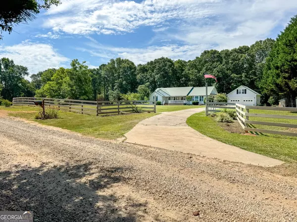 258 Thomas RD, Milner, GA 30257