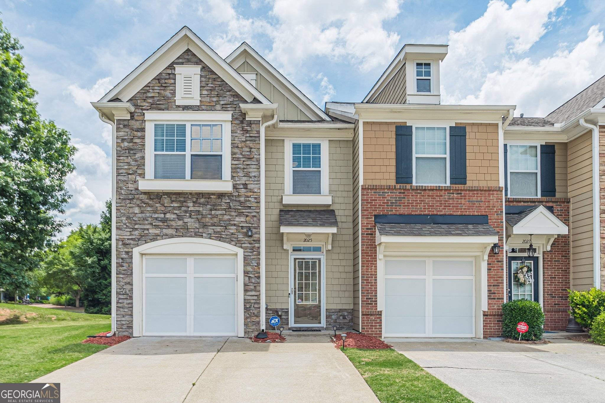 Kennesaw, GA 30152,2025 LAKESHORE OVERLOOK DR NW