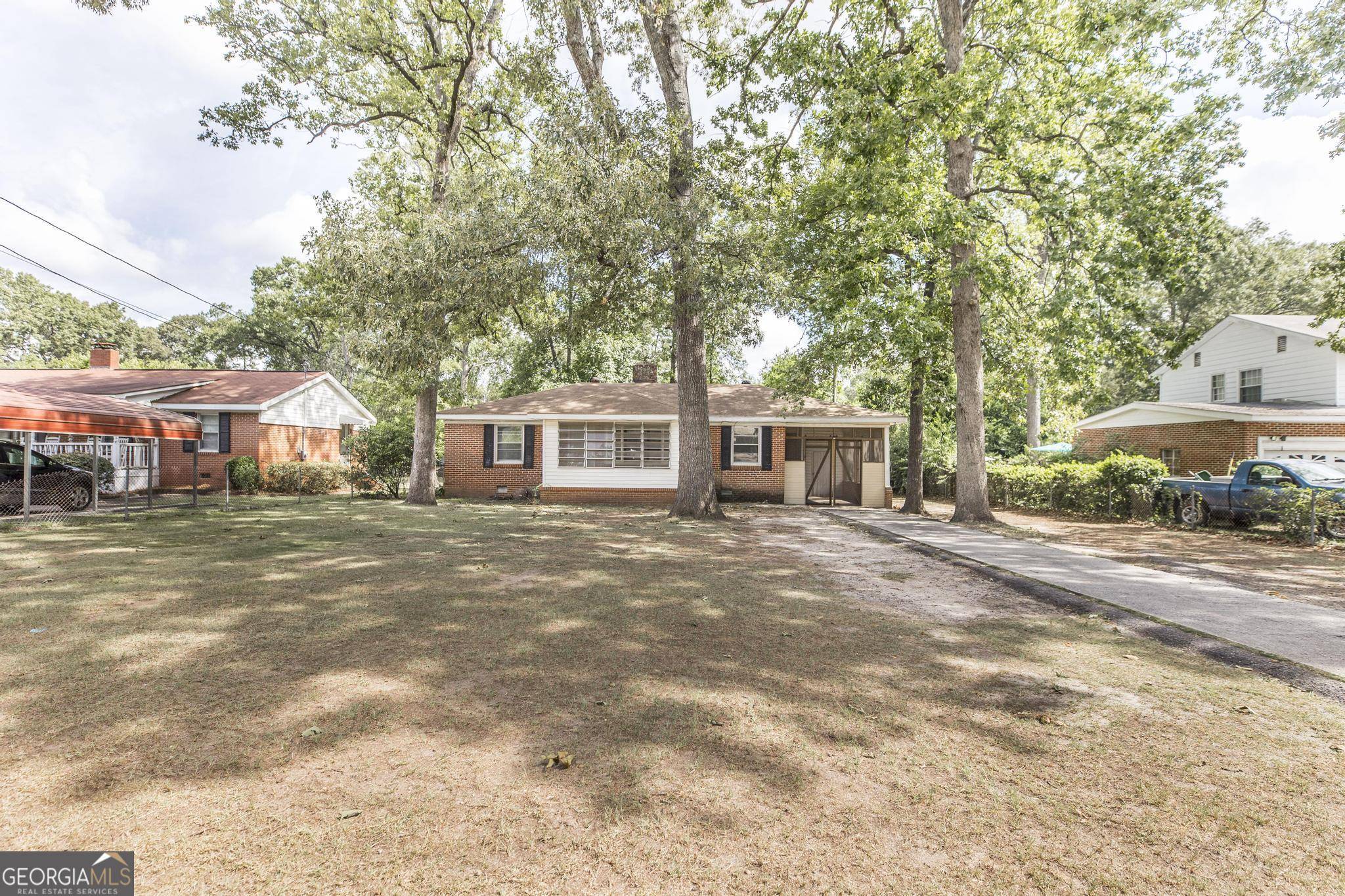 Warner Robins, GA 31093,318 Cherokee DR