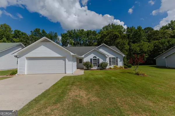 295 Monmouth DR, Fayetteville, GA 30214