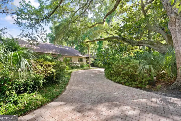 St. Simons, GA 31522,106 Palm DR