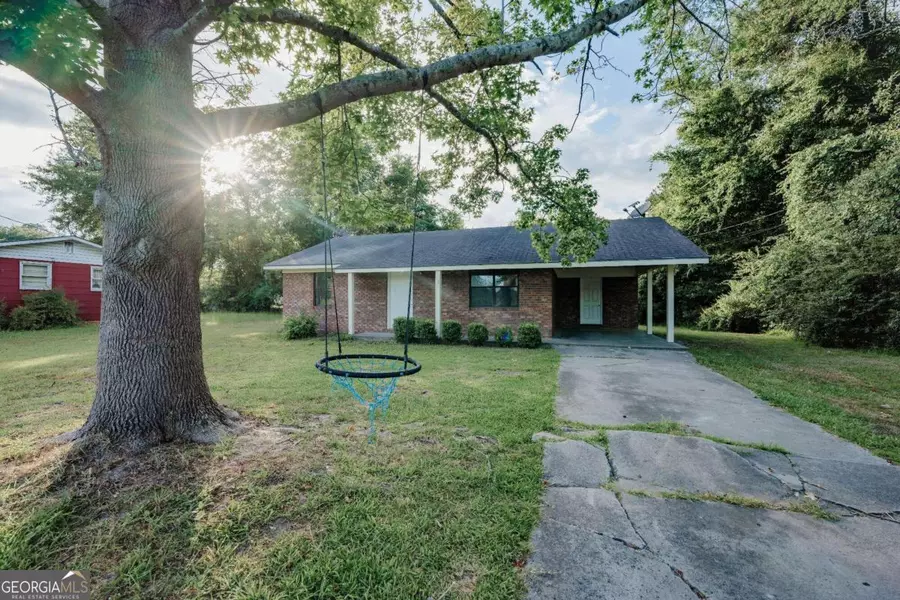 96 Blueberry AVE, Baxley, GA 31513